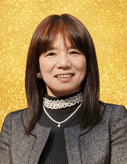 山本陽子氏